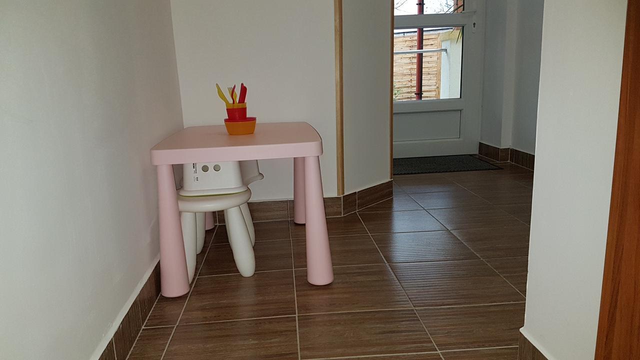 Poroszlay Apartman ديبريتْسين المظهر الخارجي الصورة